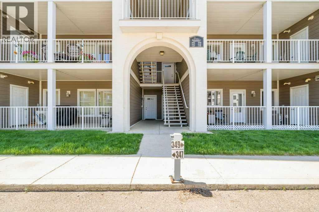 149 Southlands Pointe SE — photo 3