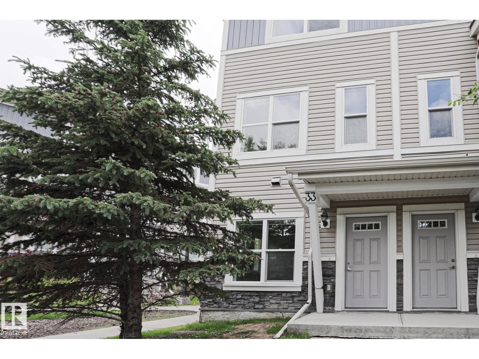 #33 3710 ALLAN DR SW