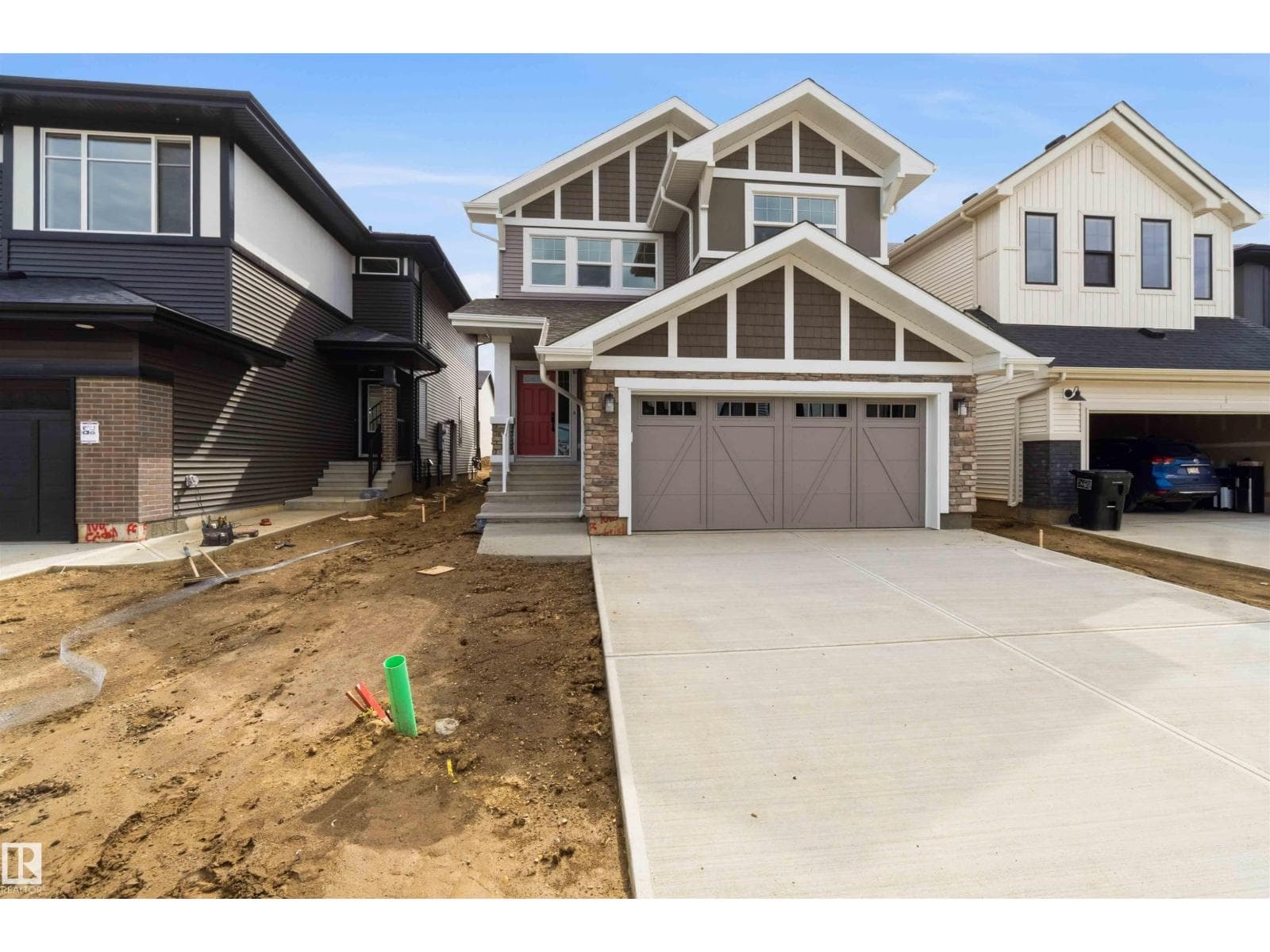 1085 CRISTALL CR SW