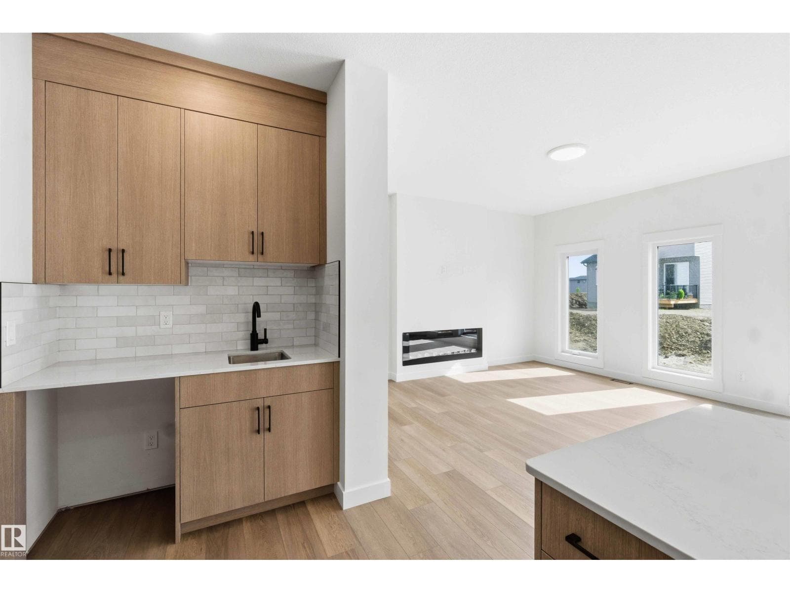 1085 CRISTALL CR SW — photo 5