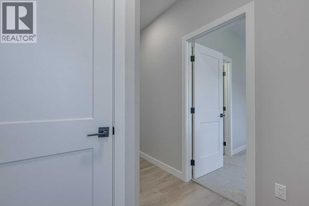 3 Gray Close — photo 4