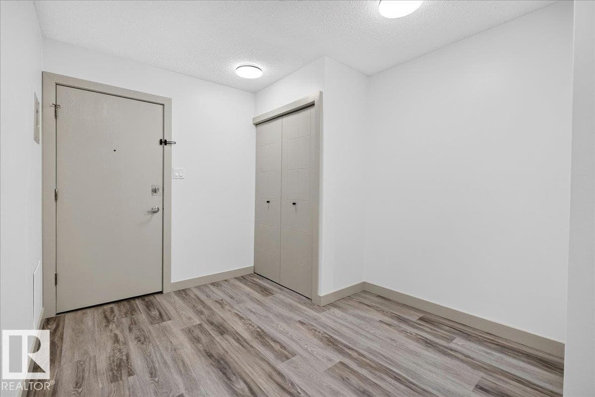 #203 10624 123 ST NW — photo 3