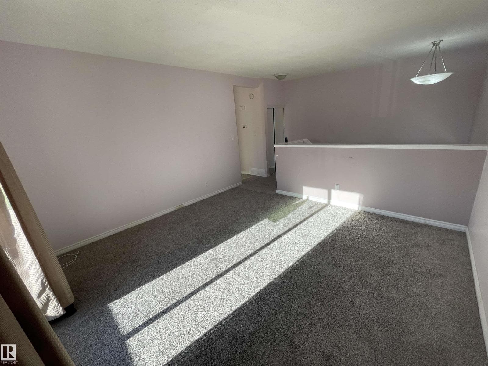 8930B 144 AV NW — photo 4
