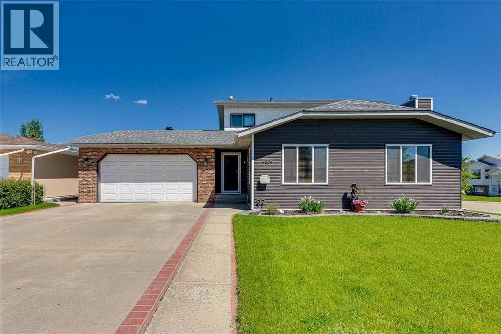 4804 44 Street — photo 2