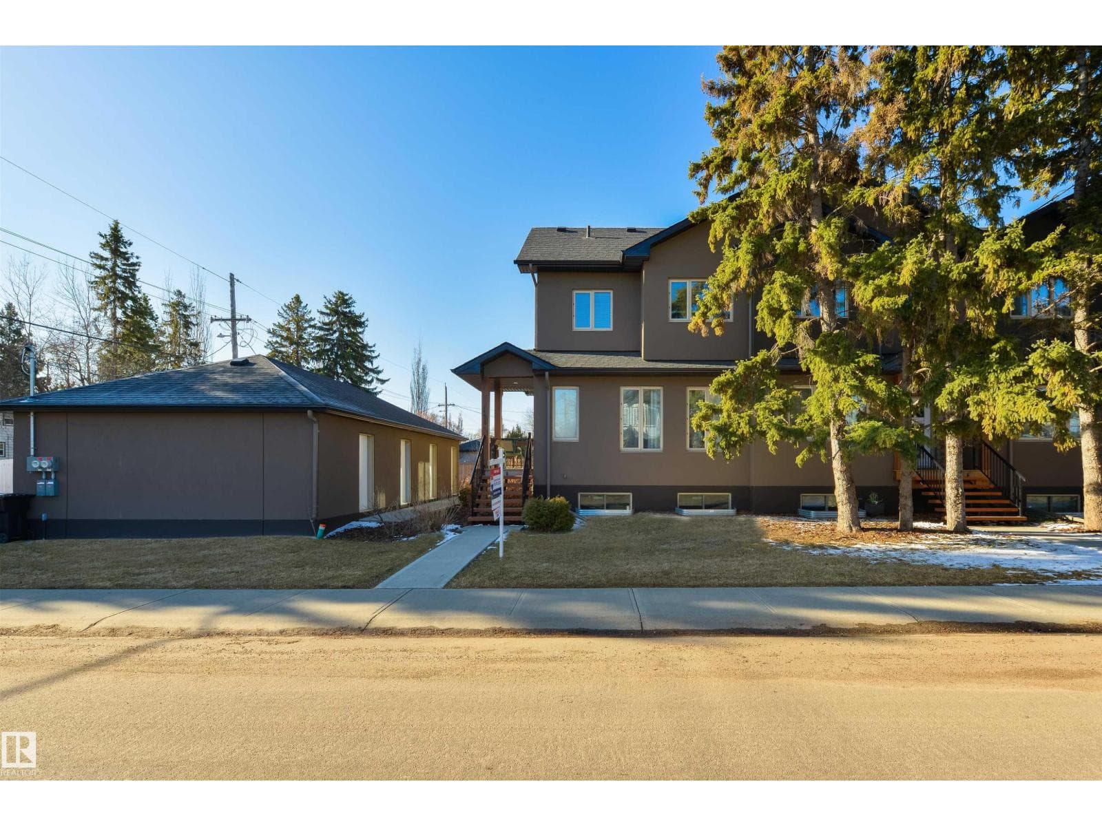 14419 104 AV NW — photo 2