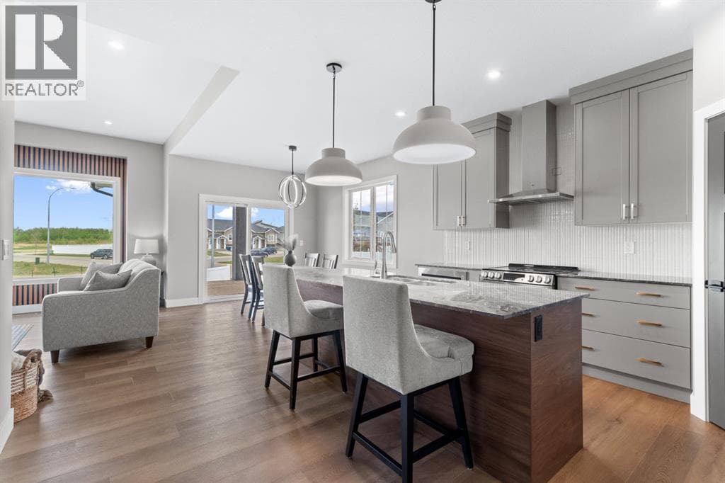 2 Aura Drive — photo 4