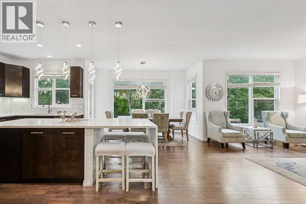 52 Tremblant Way SW — photo 5