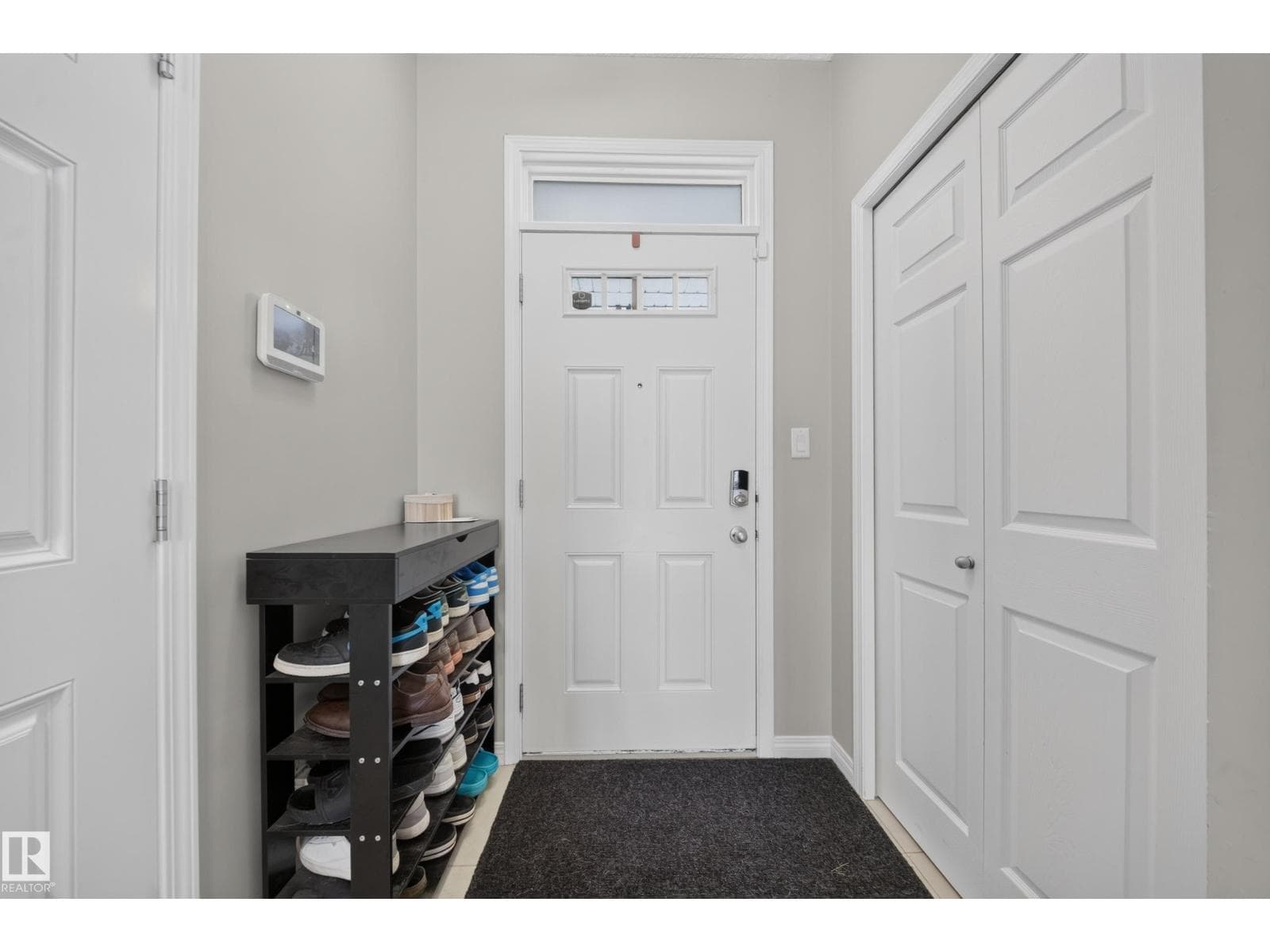 2155 67 ST SW — photo 3