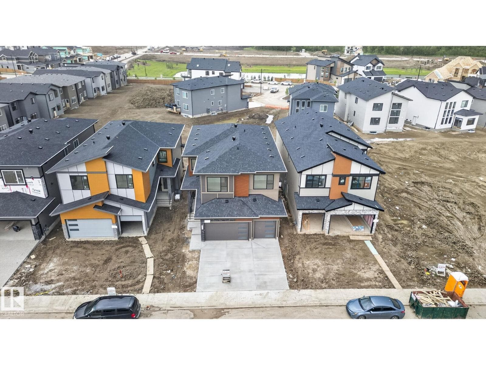 7664 KIMIWAN CR SW — photo 4