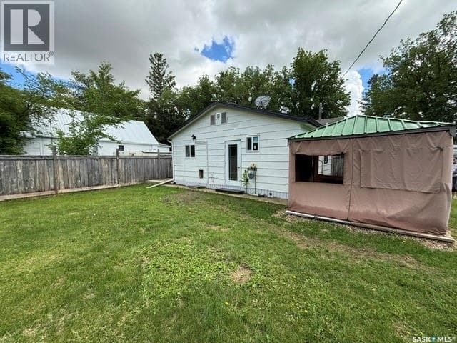 309 & 319 Alberta STREET — photo 4