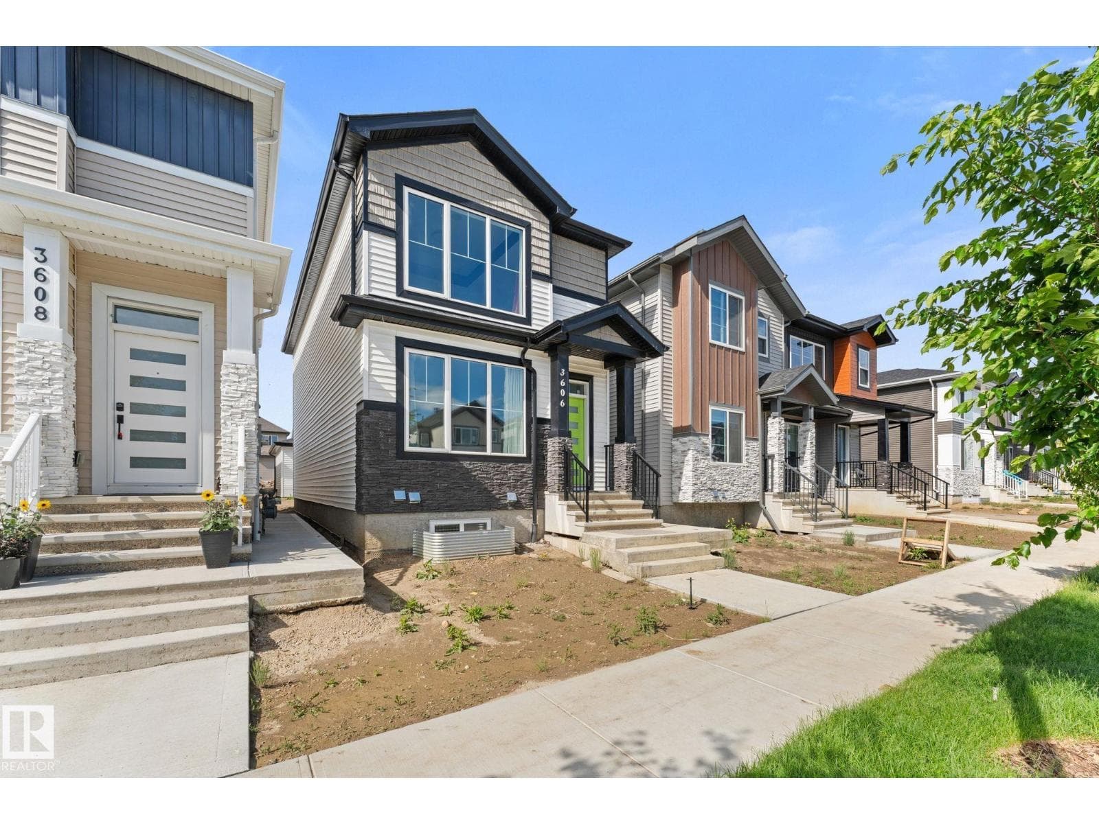 3606 42 AV — photo 2