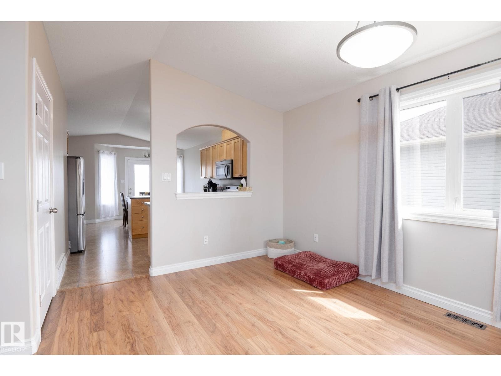 2620 LAKE AV — photo 5