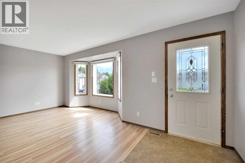 45 Winston Place — photo 2