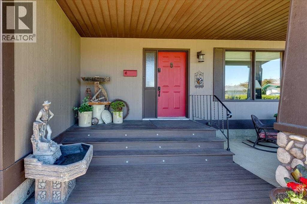 5323 Margodt Close — photo 3