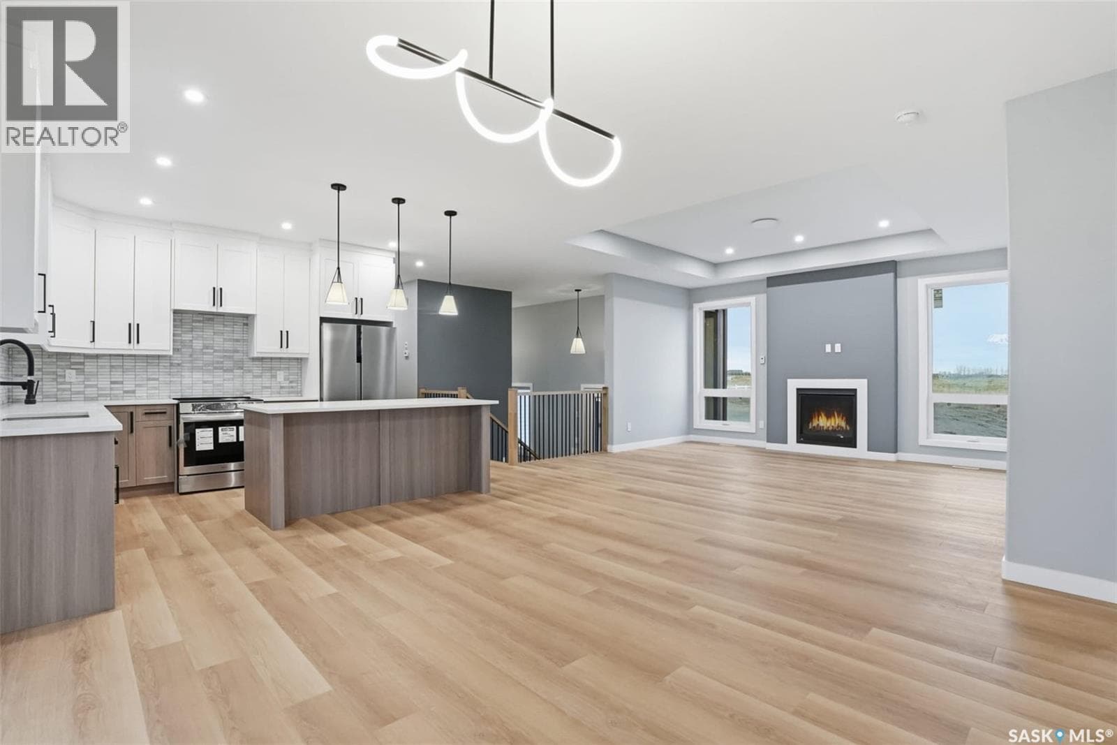 8 Cardinal DRIVE — photo 5