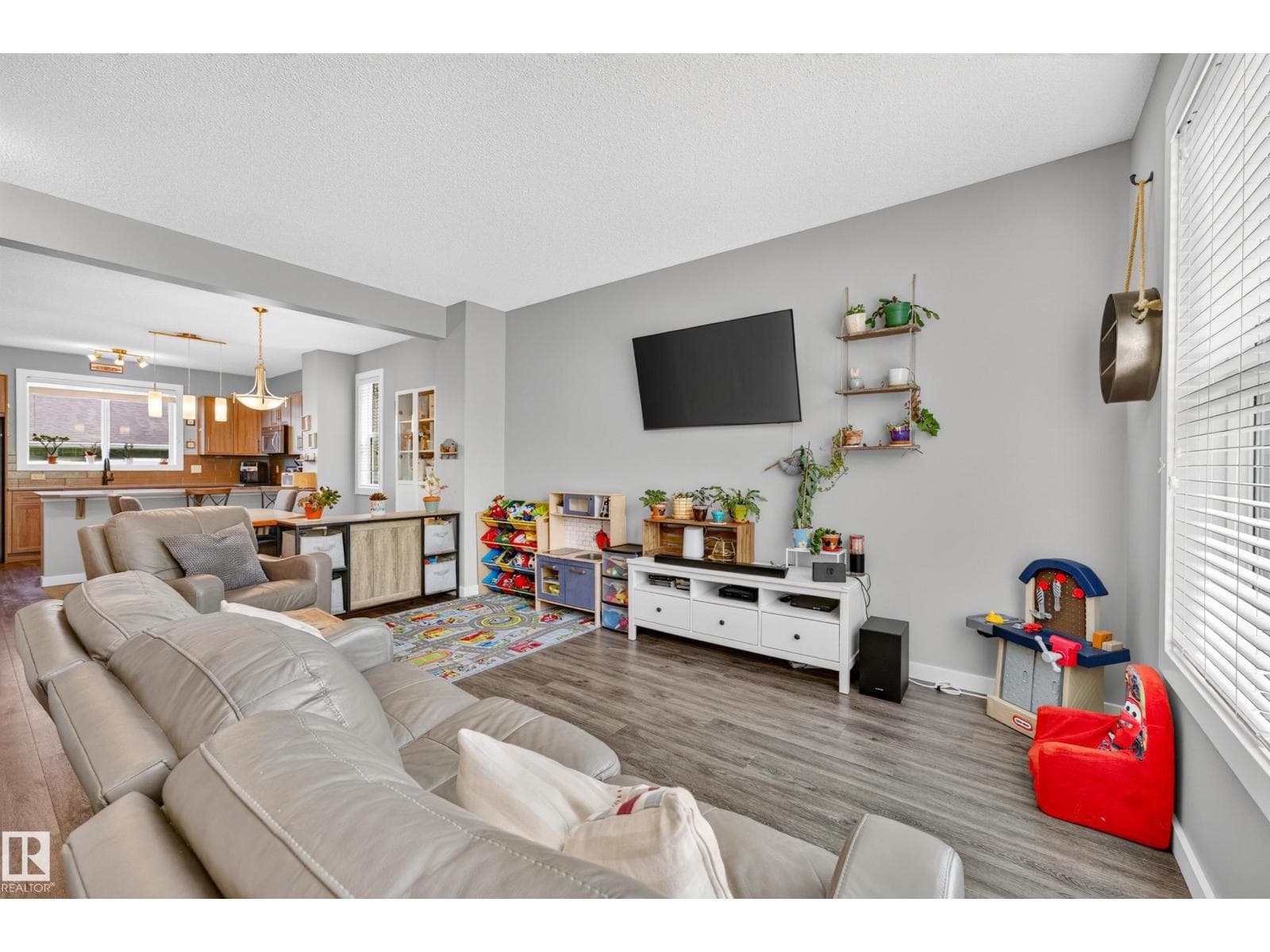 2821 MAPLE WY NW — photo 5