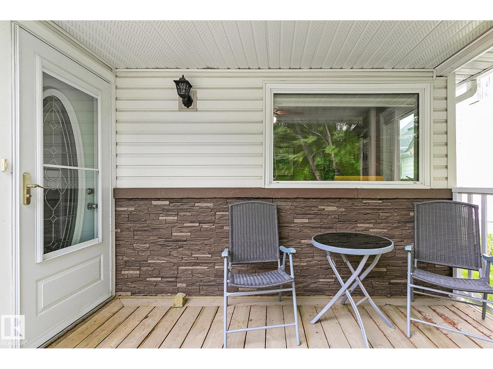 31 RIVER DR — photo 2