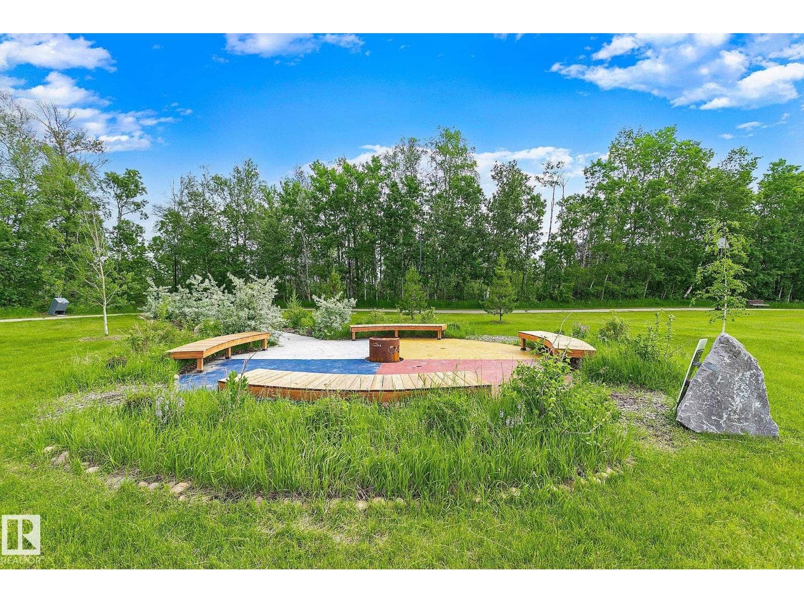 31 RIVER DR — photo 5