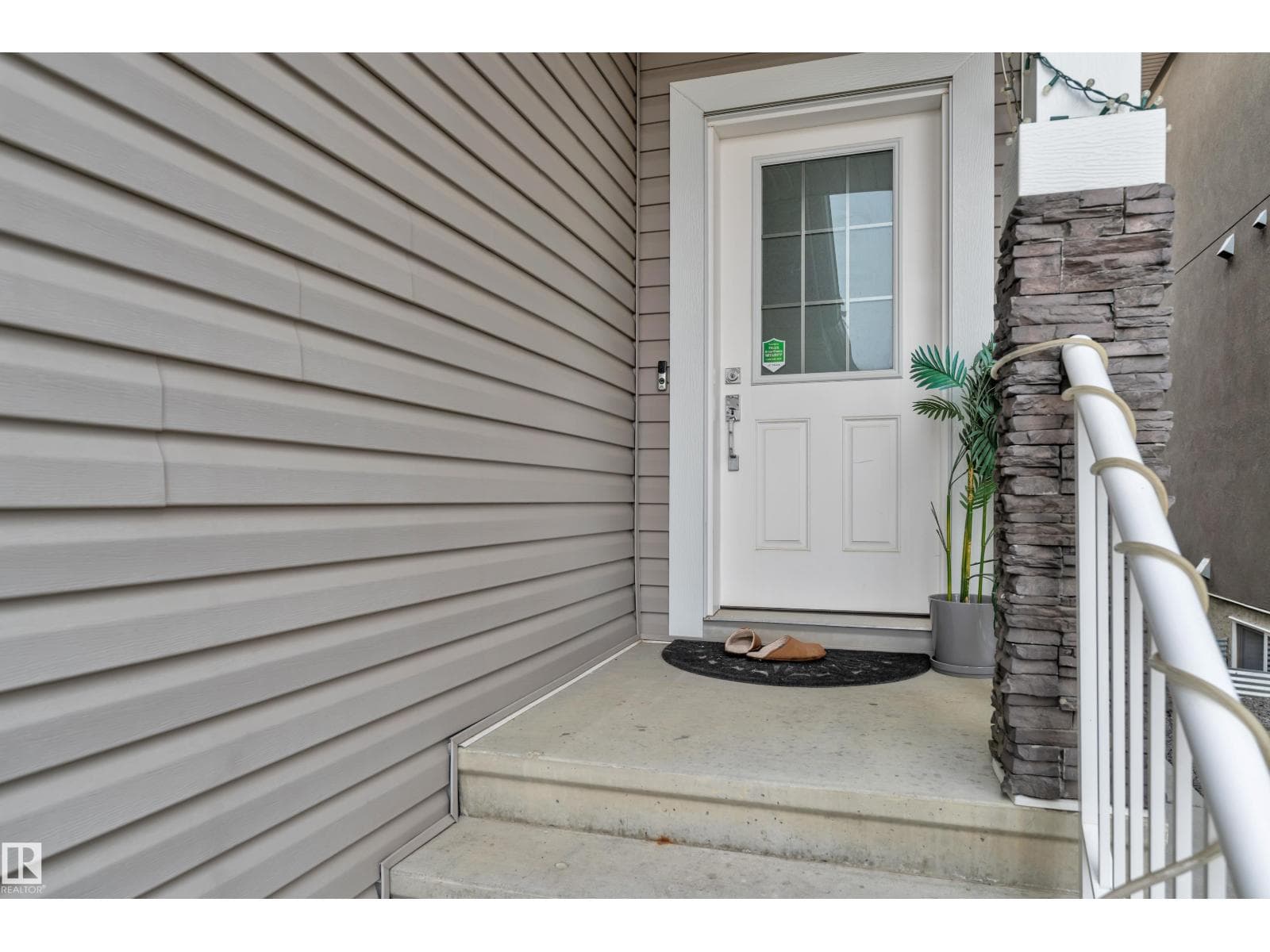 2630 16A AVENUE NW — photo 5
