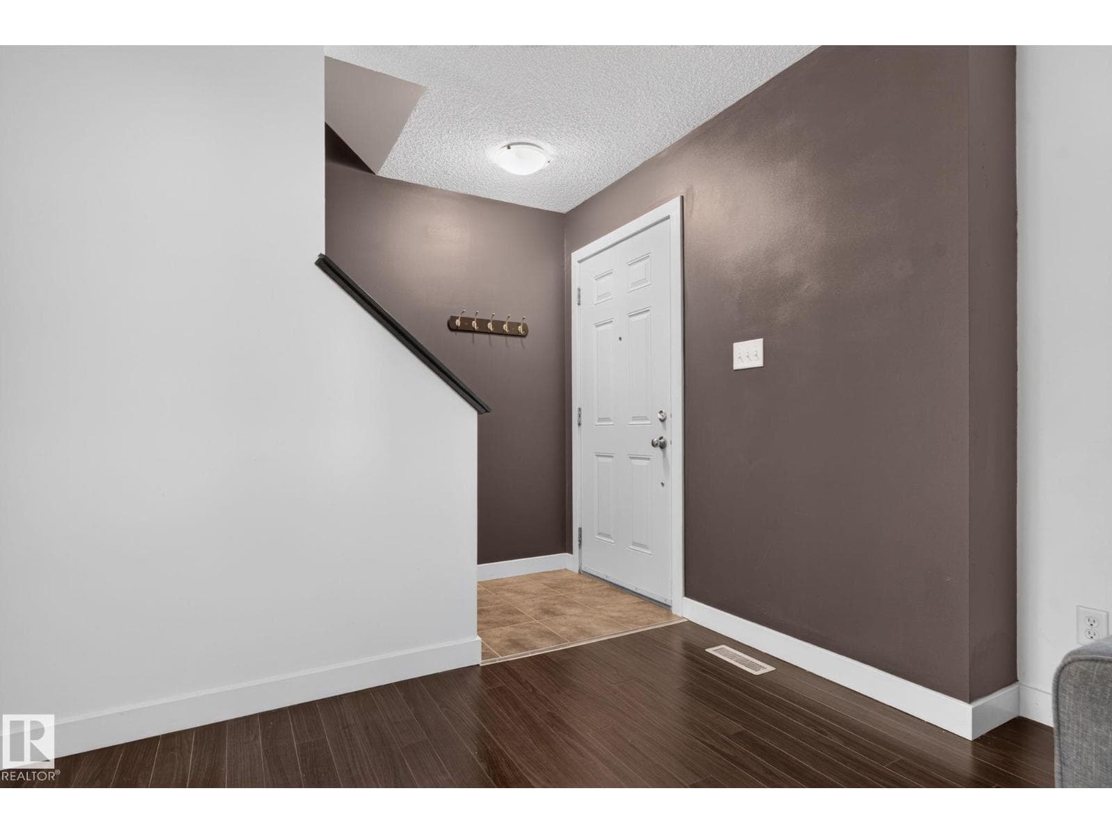 #39 8716 179 AV NW — photo 5