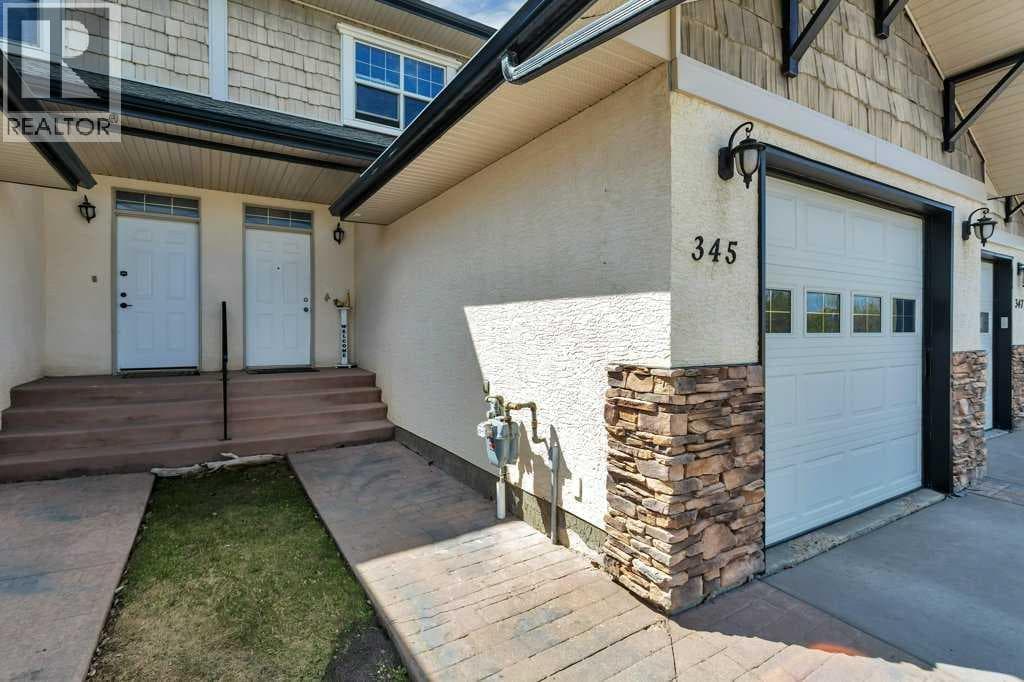 345 Addington Drive — photo 3