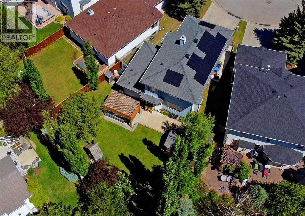 237 Scenic View Close NW