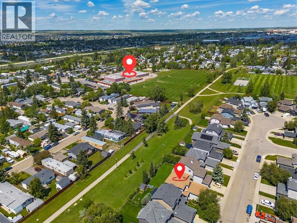 72 Springs Crescent SE