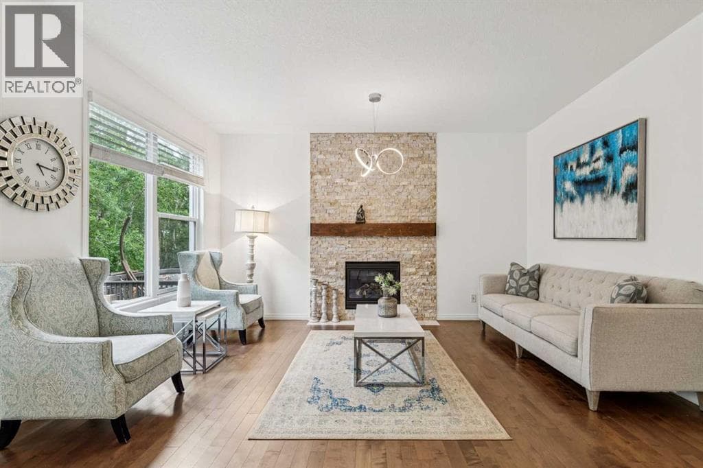 52 Tremblant Way SW — photo 2