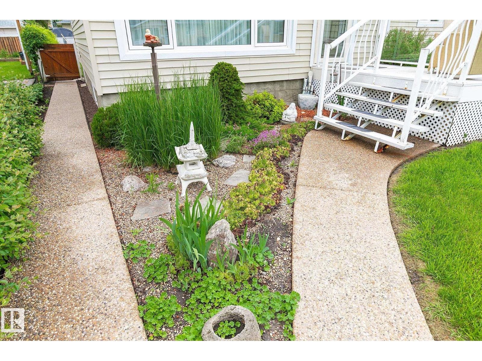 8940 147 ST NW — photo 4
