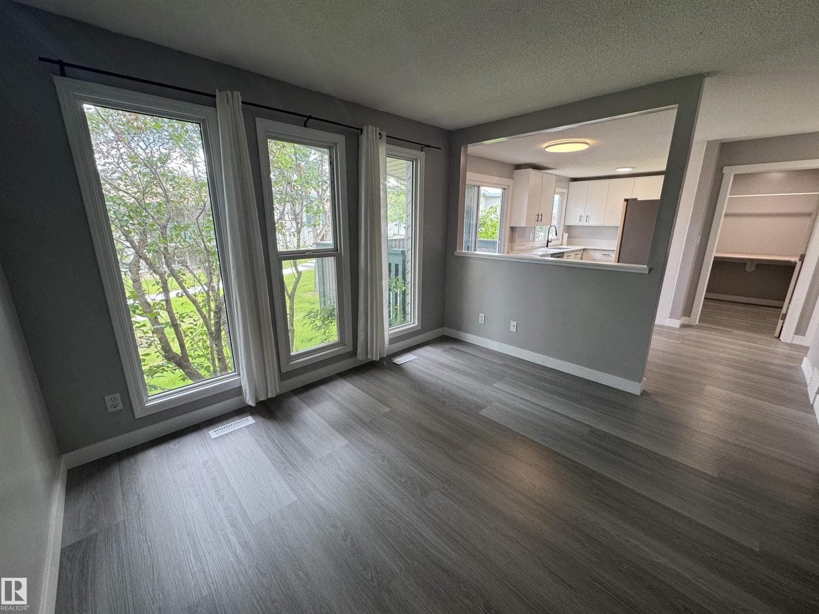 6441 180 ST NW — photo 4