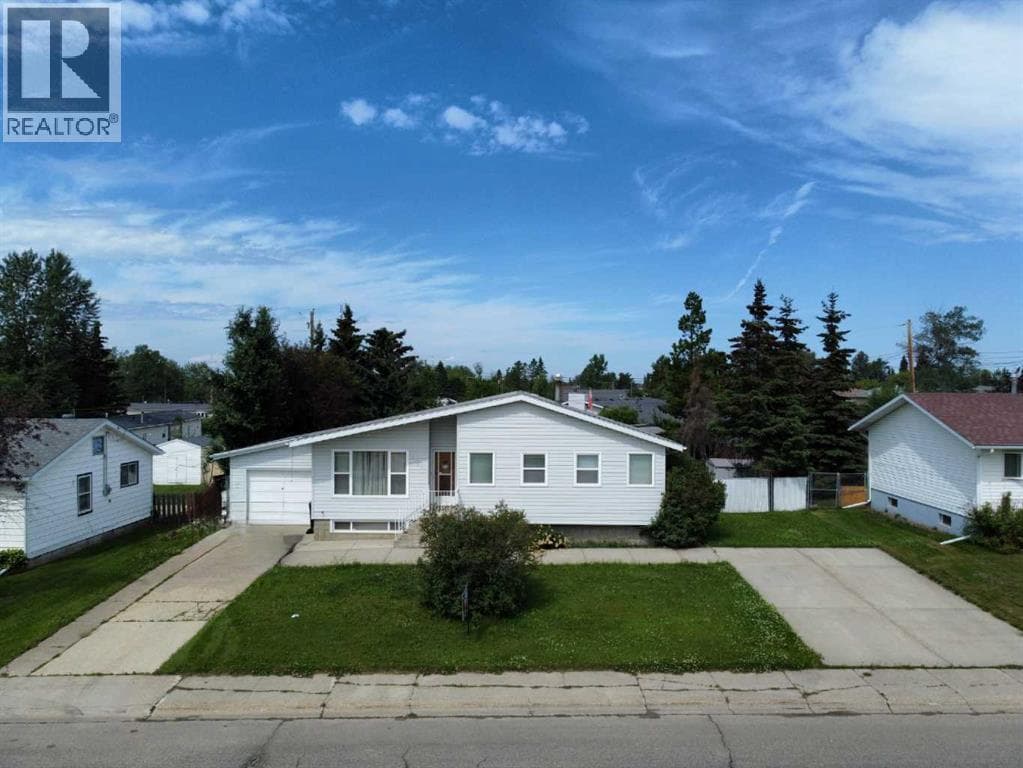 300 Hammond Drive — photo 2