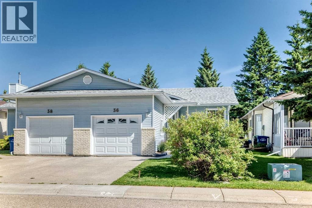 36 Woodside Close NW — photo 3