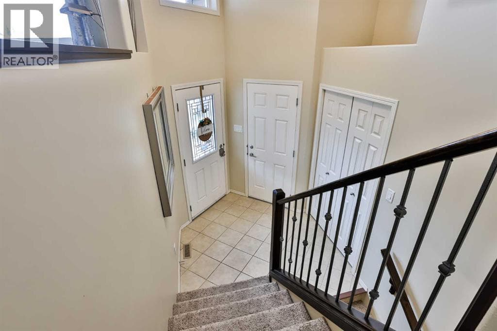 19 Firelight Way W — photo 5