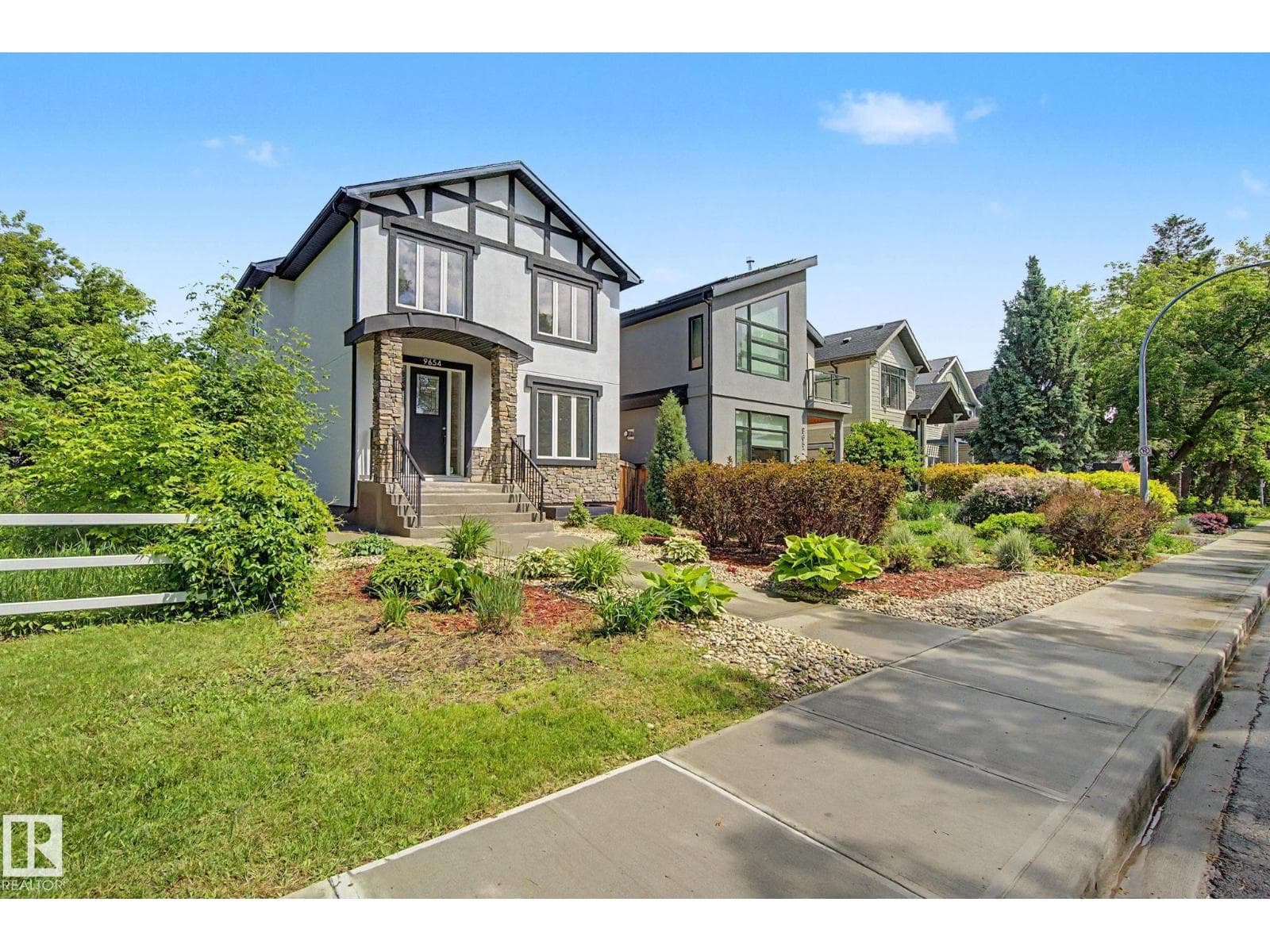 9654 83 AV NW — photo 3