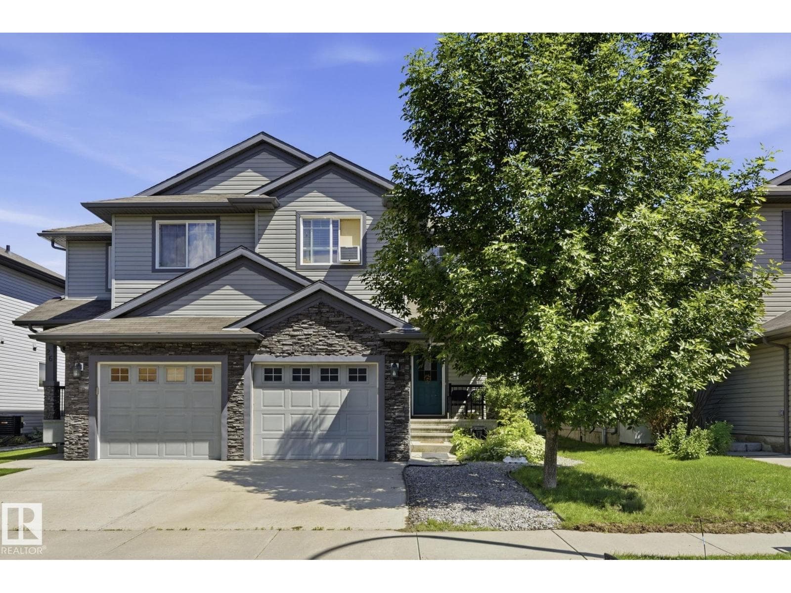 28 WELLINGTON PL