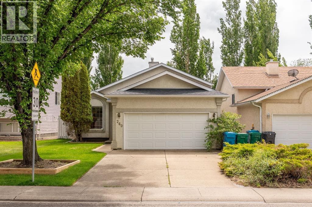 260 Red Crow Boulevard W