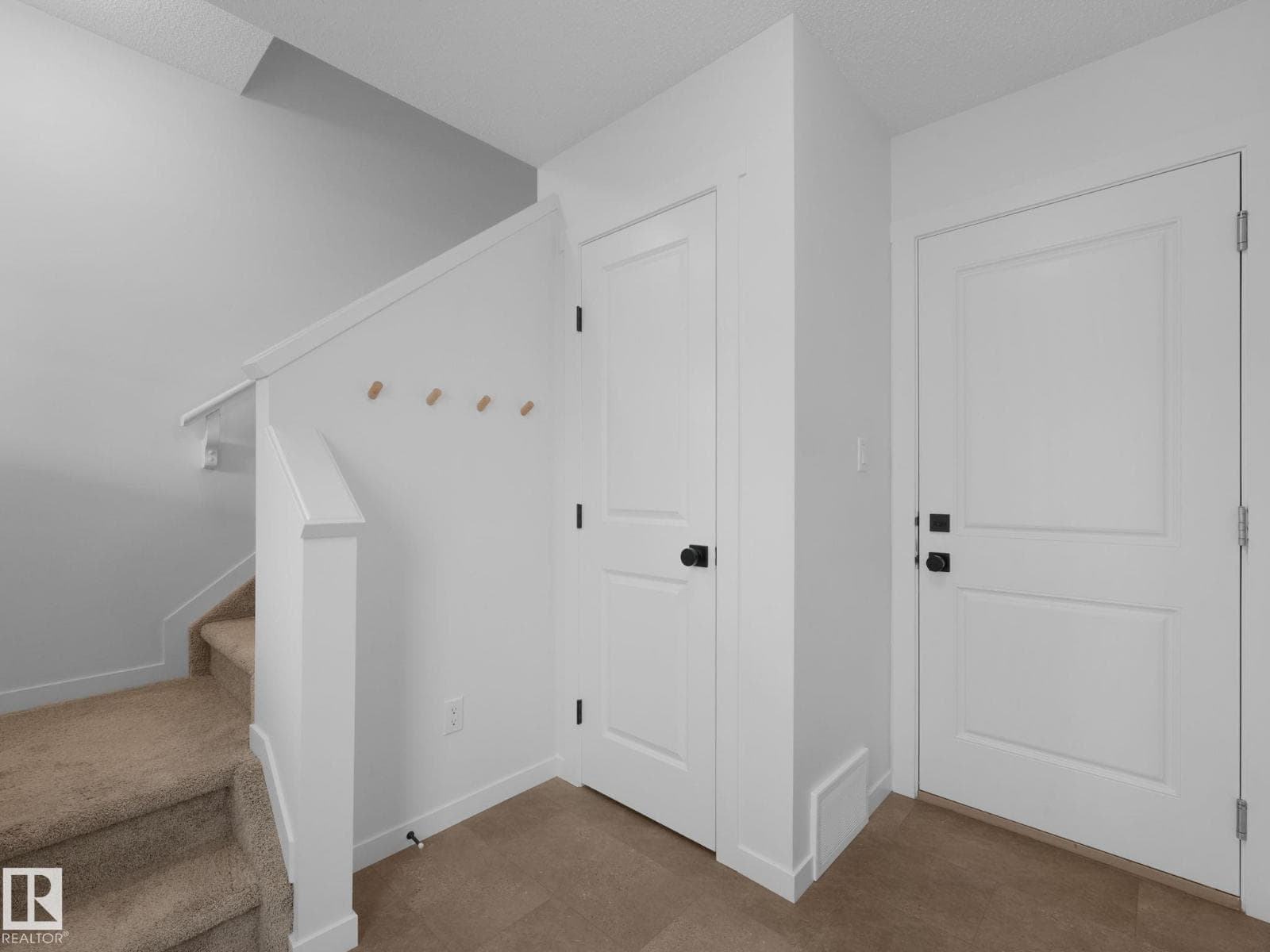 1061 CY BECKER RD NW — photo 5