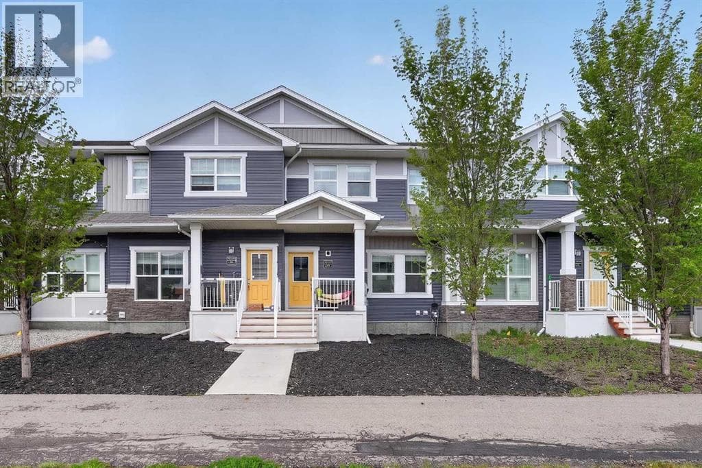 2812 47 Street S