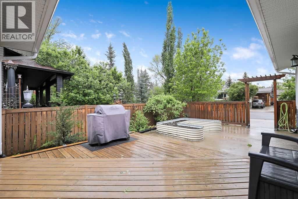 723 5 Avenue SW — photo 3