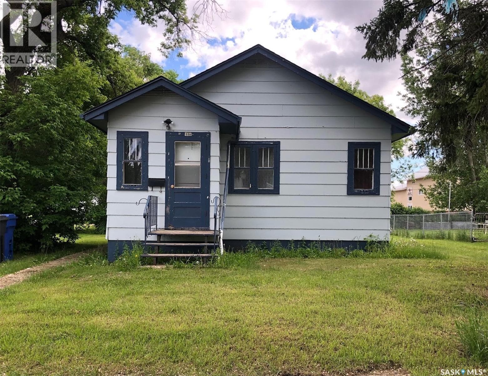 226 4th AVENUE W