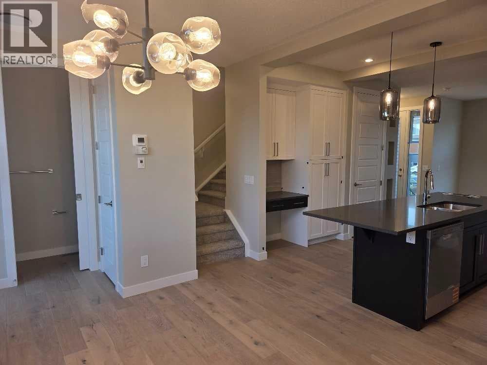 1130 Cobblestone Boulevard SW — photo 4