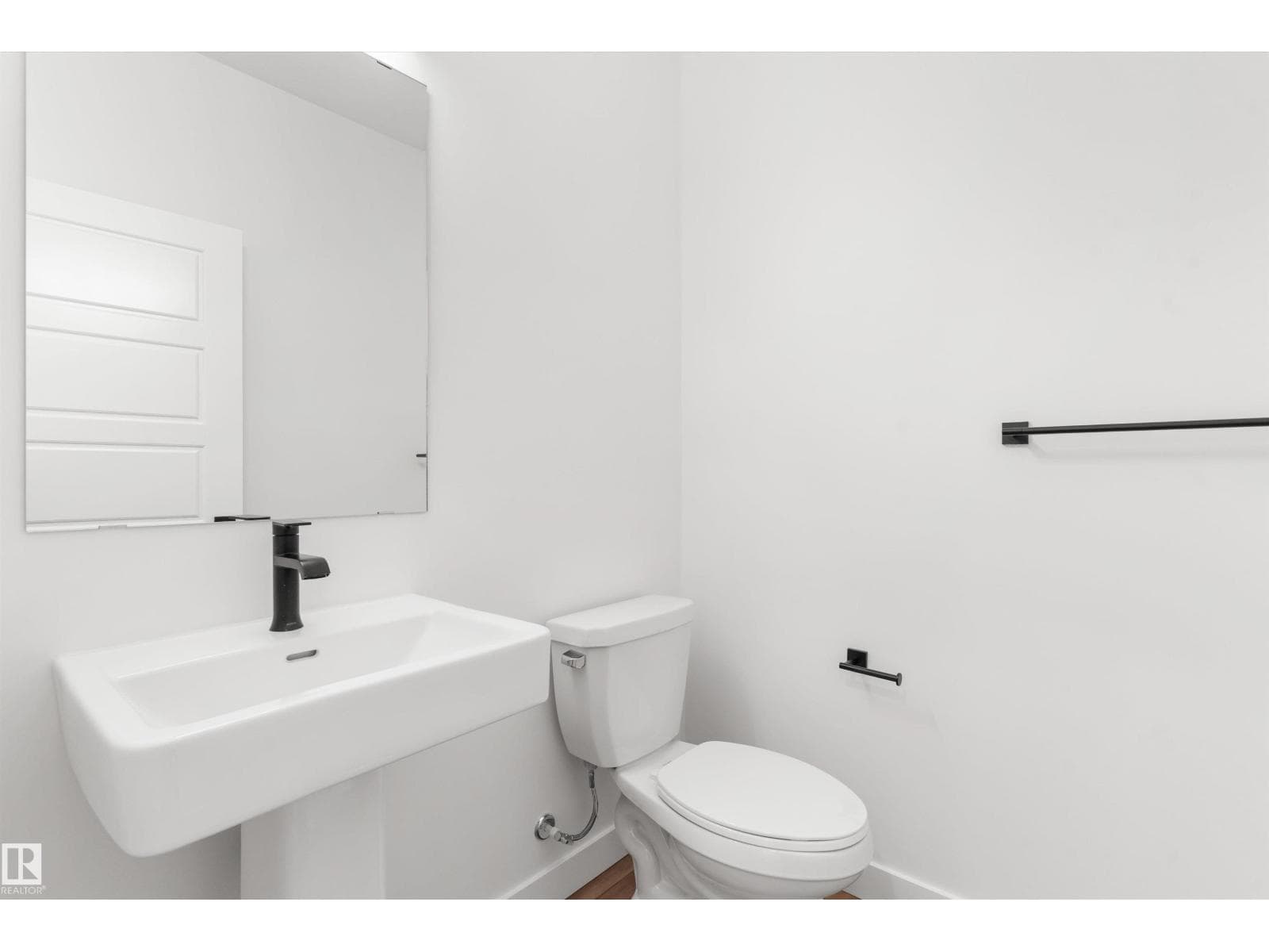 1056 Cristall CR SW — photo 4
