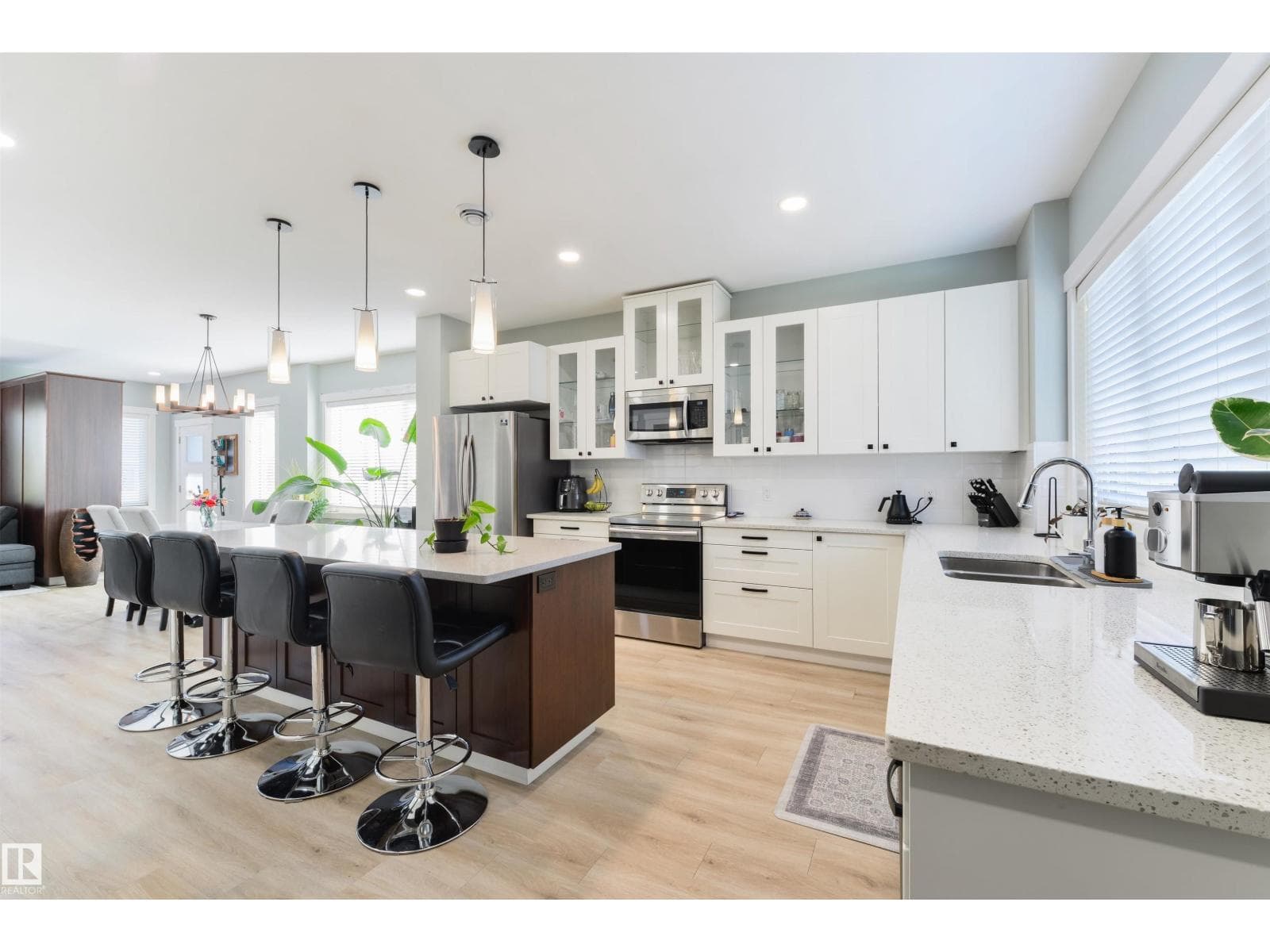 14419 104 AV NW — photo 5