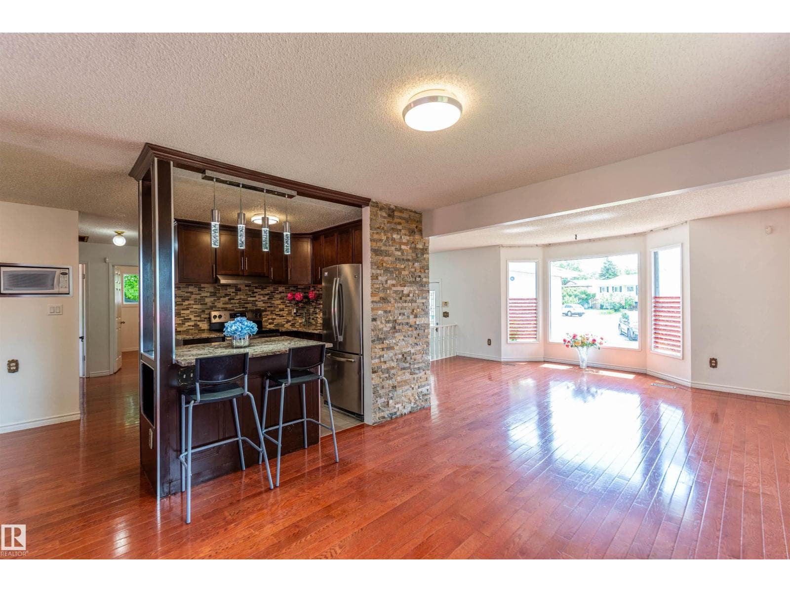 5 bed 3 bath single family at 16524 116 ST NW — $498,000 — photo 9