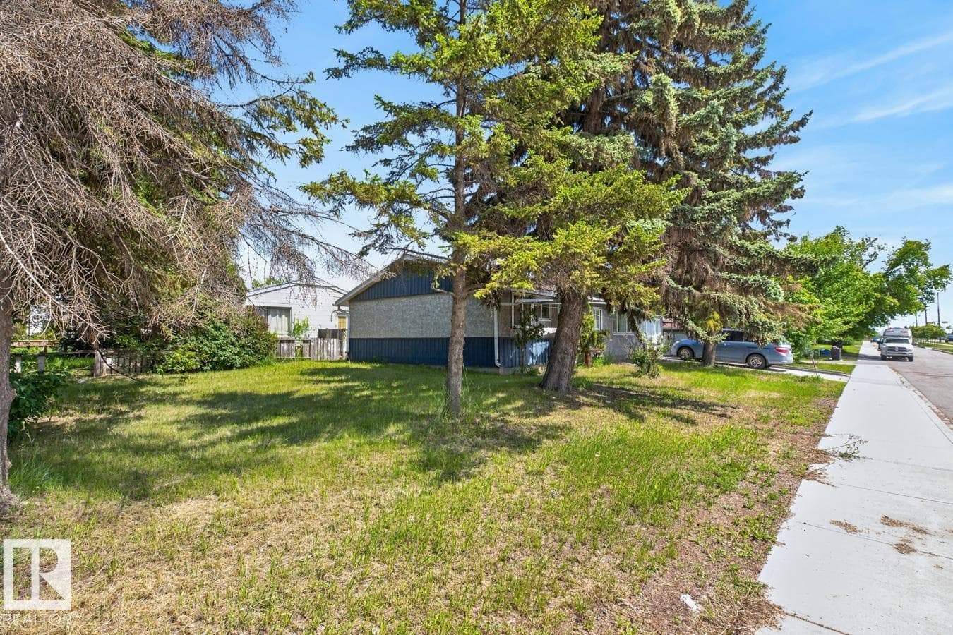 11408 127 AV NW — photo 3