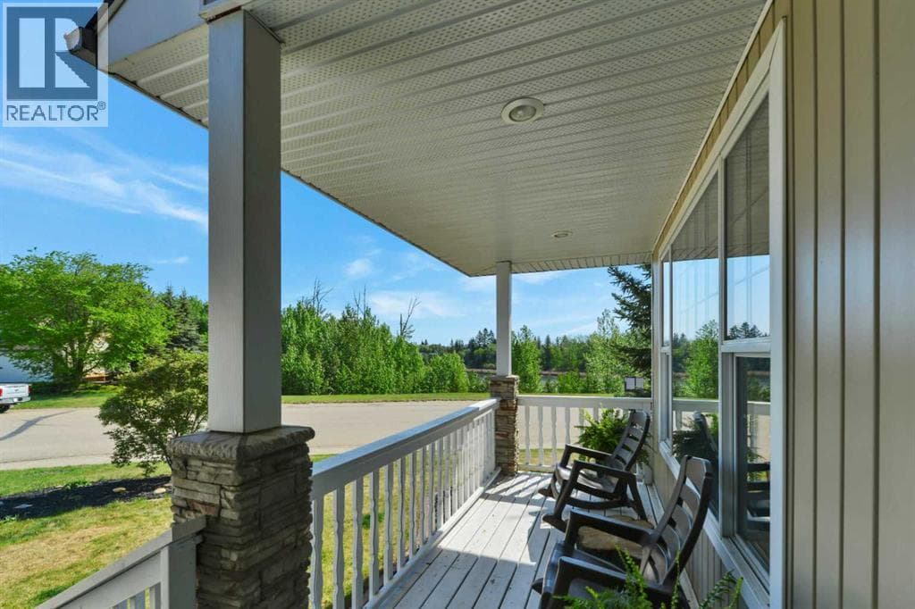 1 Spruce Close — photo 4