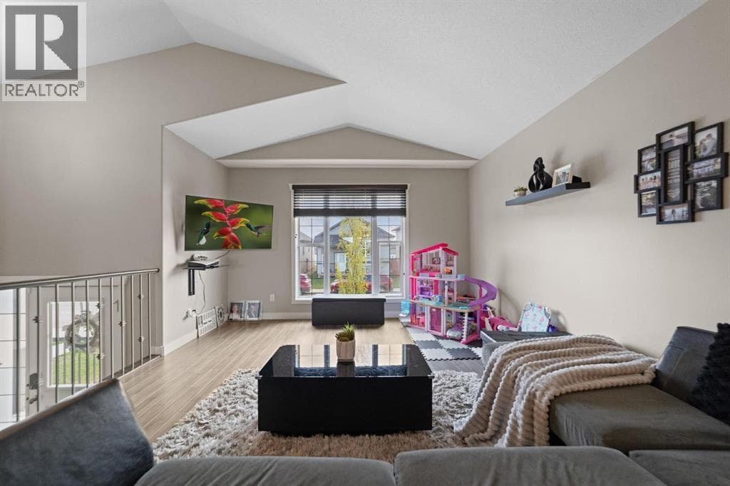 4414 75 Street — photo 3