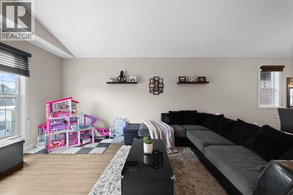 4414 75 Street — photo 5