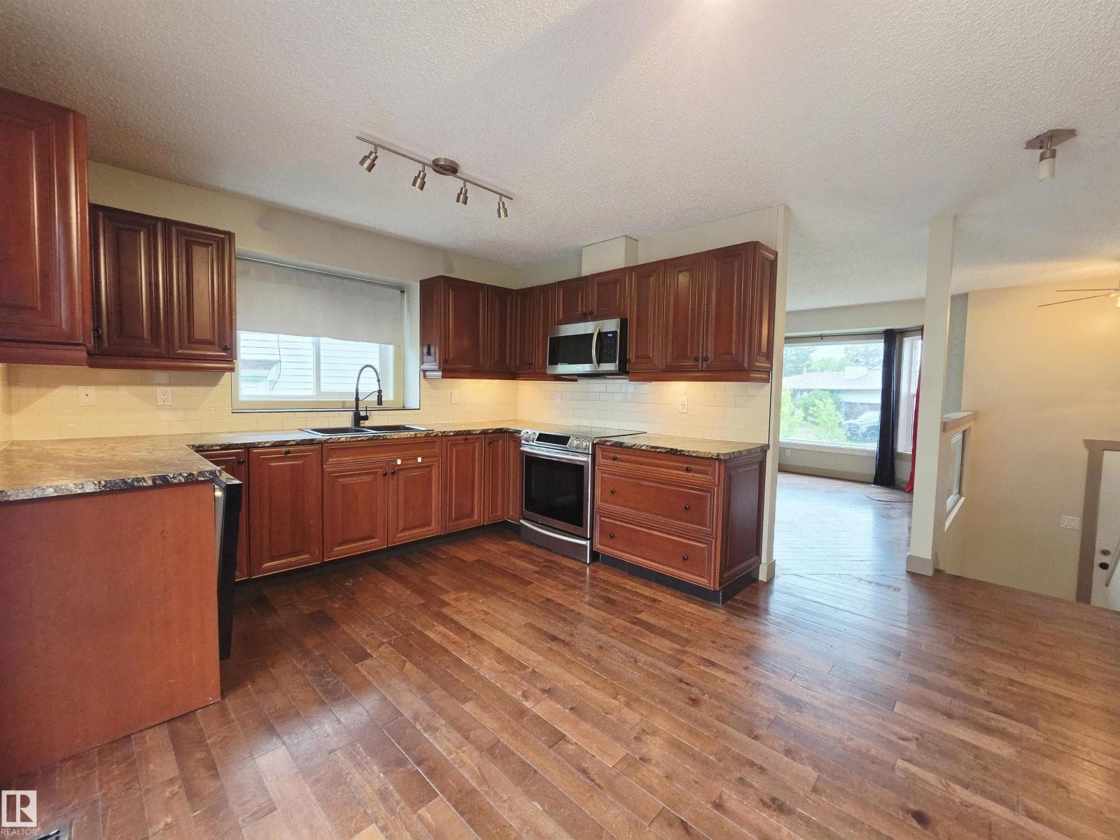 114 WESTBOURNE RD