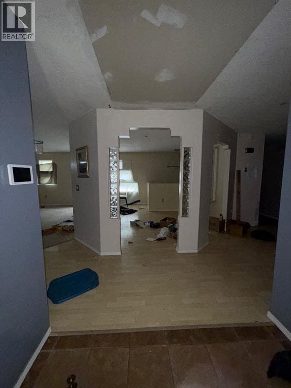 4909 51 Street — photo 2